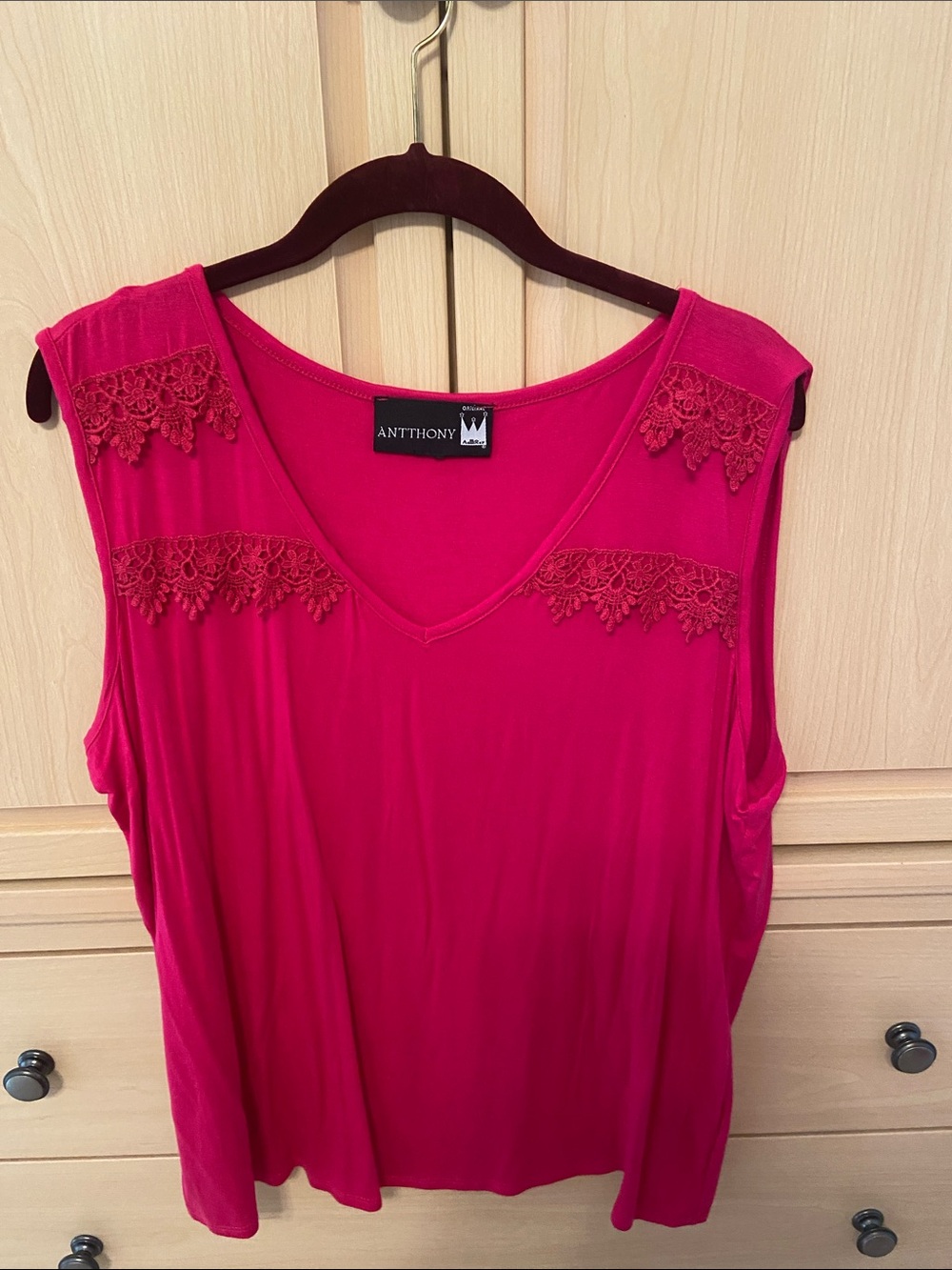 Antthony Women's Hot Pink Lace-Trim V-Neck Tank